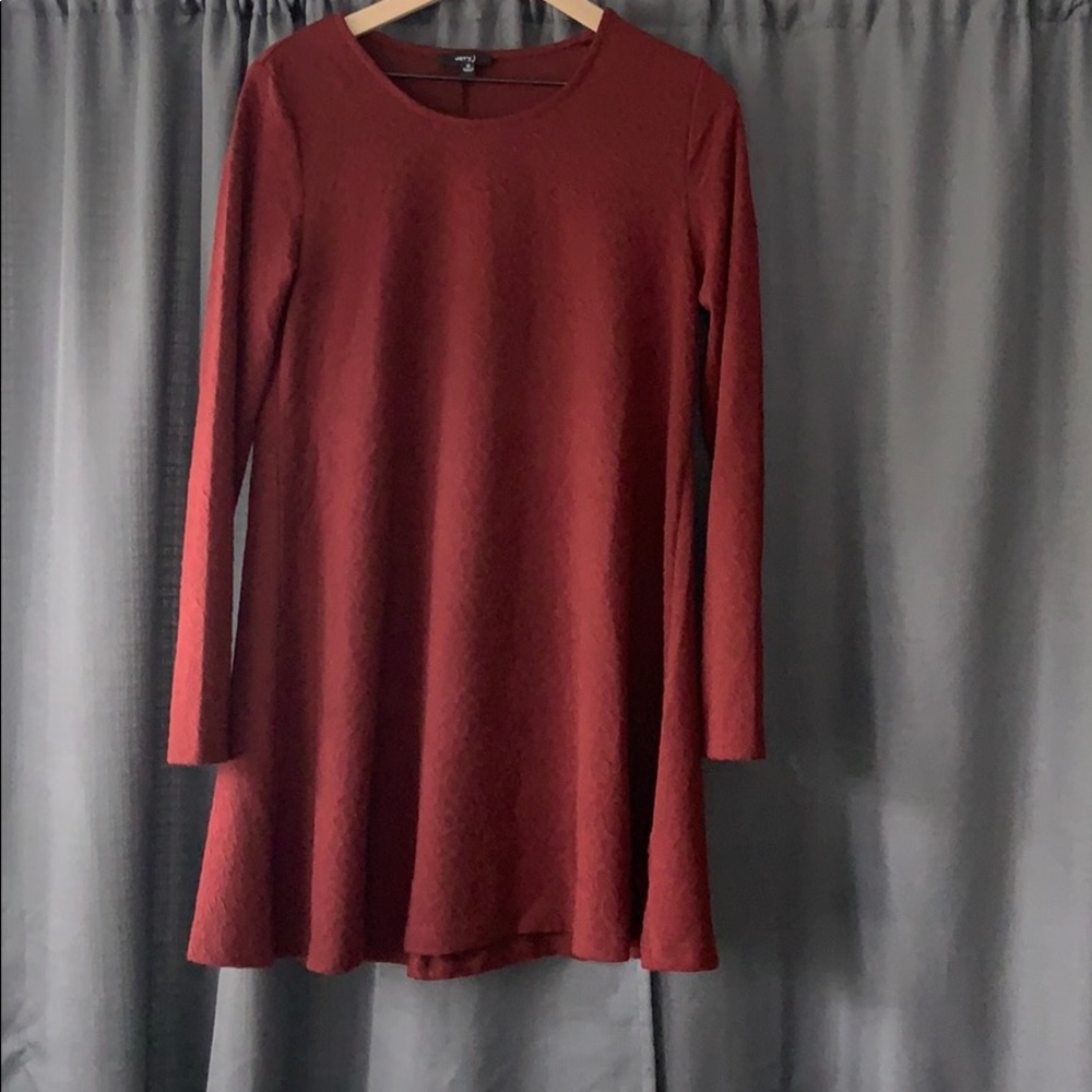 Long sleeve burgundy dress
